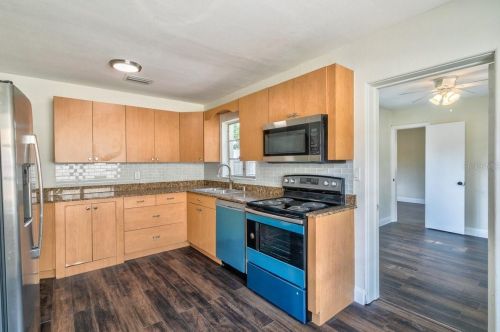 3210 11th Ave, Saint Petersburg FL  33713-5404 exterior