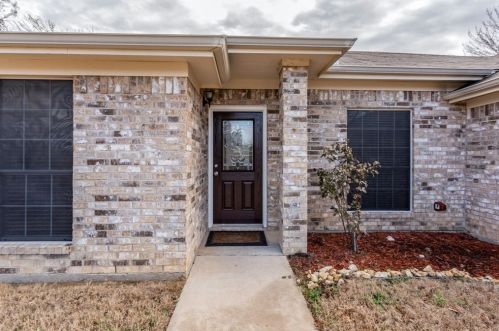 222 Lancelot Dr, Weatherford, TX 76086-5936