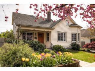 3748 8th Ave, Portland, OR 97202-3702