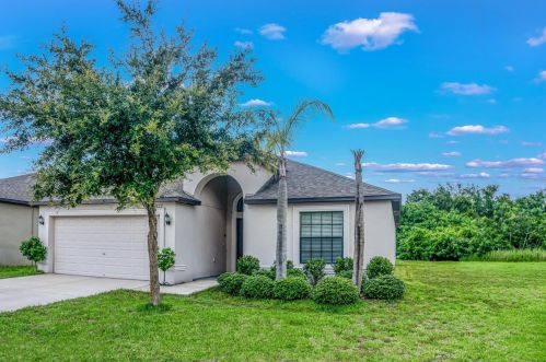 10822 Whitecap Dr, Riverview, FL 33579