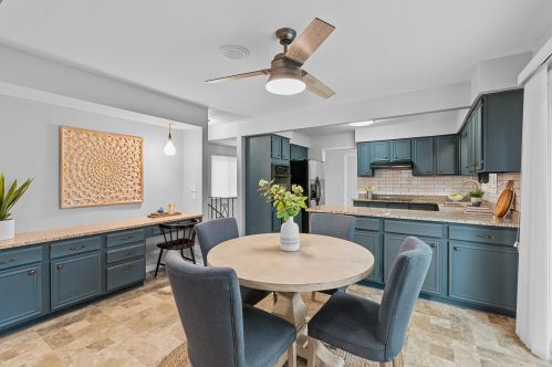 2414 Lagoon Ct, Thiensville WI  53092-5549 exterior