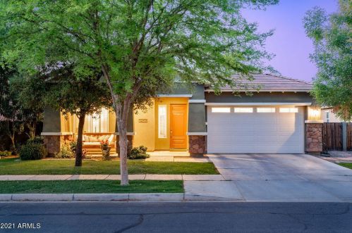 3452 Comstock Dr, Gilbert, AZ 85296-1891