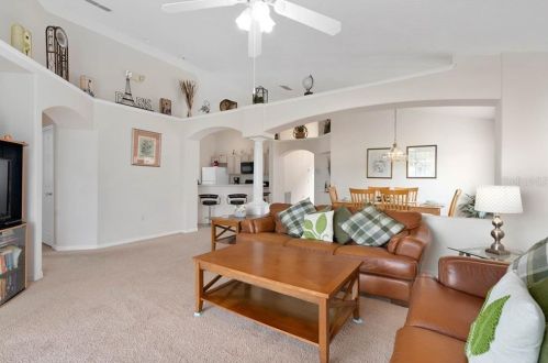 1155 Liberty Hall Dr, Kissimmee FL 34746-6724 exterior