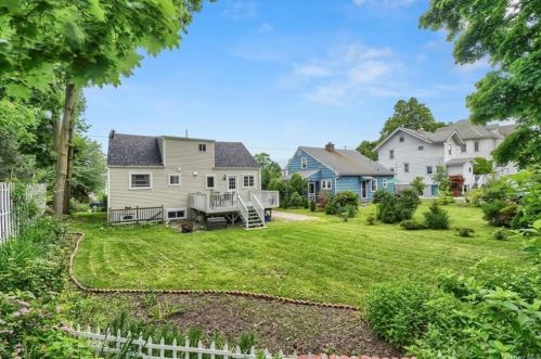 335 Simpson Pl, Peekskill NY  10566-4521 exterior