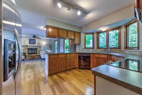 327 Cherry Hill Trl, Corcoran, MN 55340