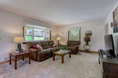1514 Gettysburg Ave, Minneapolis, MN 55427-3819