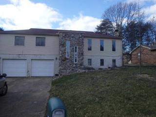 6055 Magnolia Dr, Newburgh, IN 47630-1739