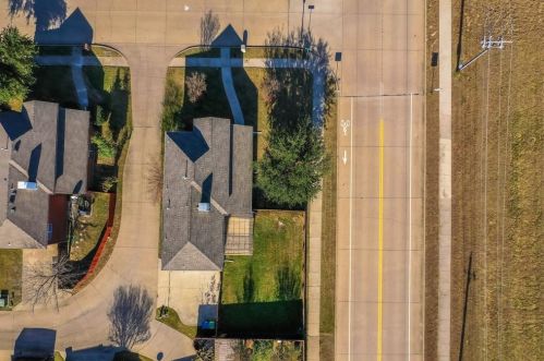 1301 Marken Ct, Carrollton TX  75007-1105 exterior