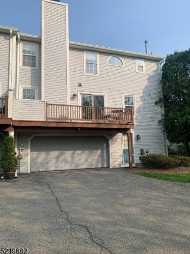 15 Green Heron Dr, Hackettstown NJ  07840-3302 exterior