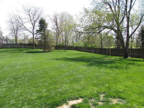 401 Troy Rd, Bellefontaine OH  43311-9369 exterior