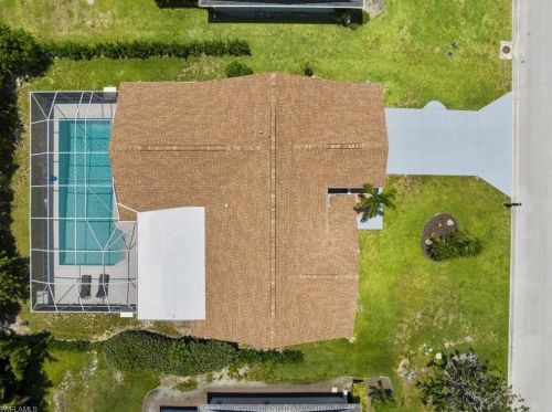 10461 Regent Cir, Naples FL  34109-1571 exterior