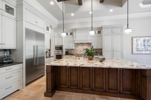 4245 Deephaven Ln, Naples FL 34119-8616 exterior