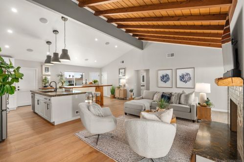 1190 Tourmaline St, San Diego CA  92109-1838 exterior