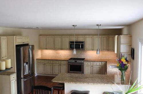 12 Long St, Huntington Station, NY 11746-4418