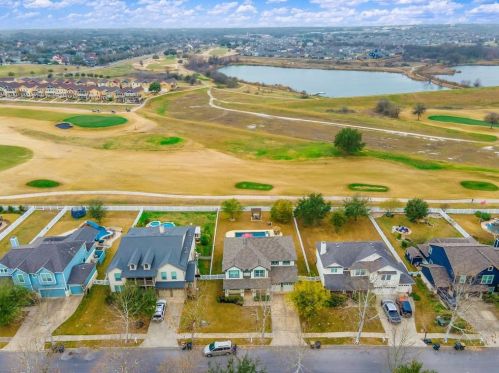 282 Mcgarity, Uhland, TX 78640-5888