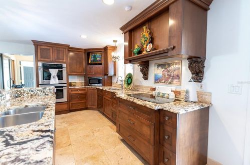 2240 Thunderbird Trl, Maitland, FL 32751-3745