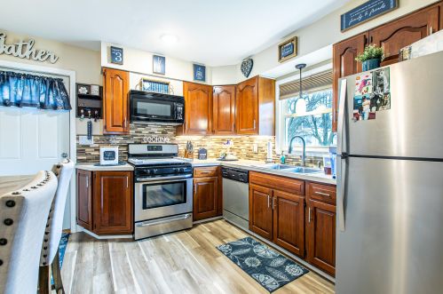 7006 27th Ave, Kenosha WI  53143-5216 exterior