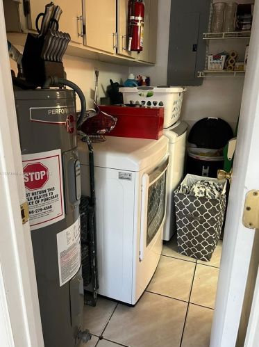 1191 53 St, Hialeah FL  33012-9005 exterior