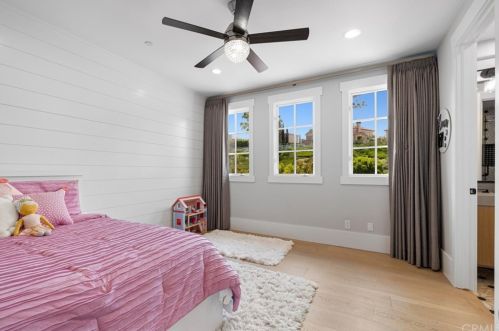 12 Clearview, Newport Beach CA  92657-1518 exterior