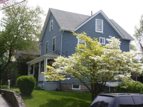 26 Laurier St, Worcester, MA 01603-1315