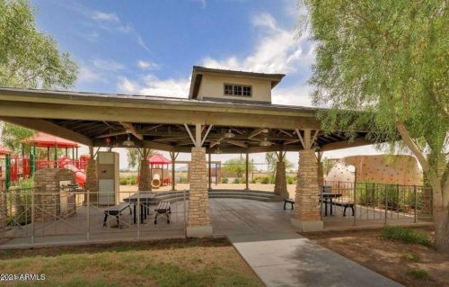4926 Quiet Way, Gilbert AZ  85298-0648 exterior
