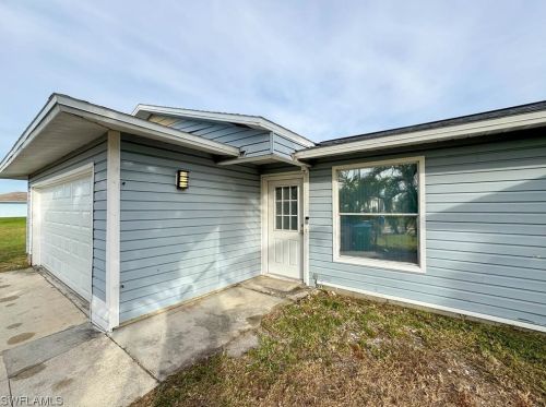 1117 12th St, Cape Coral, FL 33909-1442