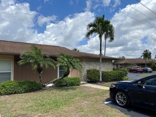 705 Palm View Dr, Naples, FL 34110-1207