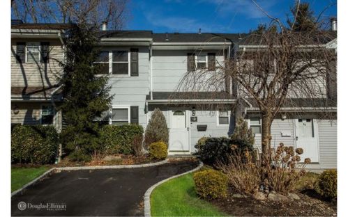 64 Manors Dr, Muttontown, NY 11753-1701