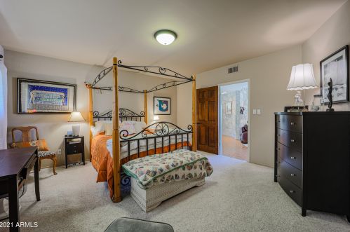 6220 Cholla Dr, Scottsdale AZ 85253-3170 exterior