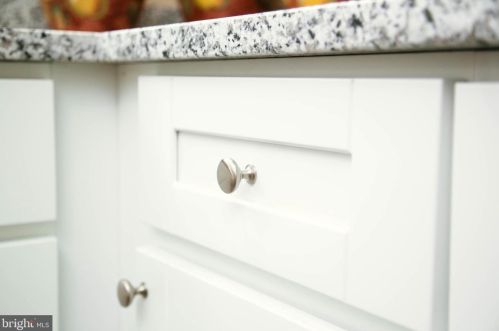 71 Honeysuckle Dr, Navy Sup Dpt PA 17050-3166 exterior