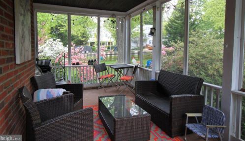 912 Hillwood Ave, Falls Church VA  22042-2421 exterior