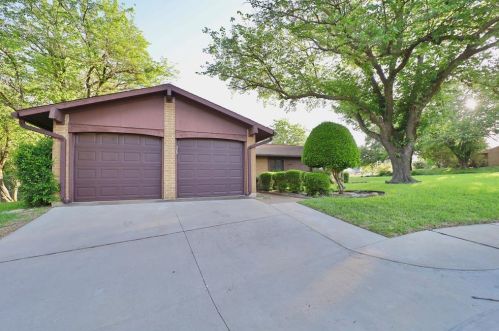 4 Ridgewood Cir, Plano, TX 75074-4322