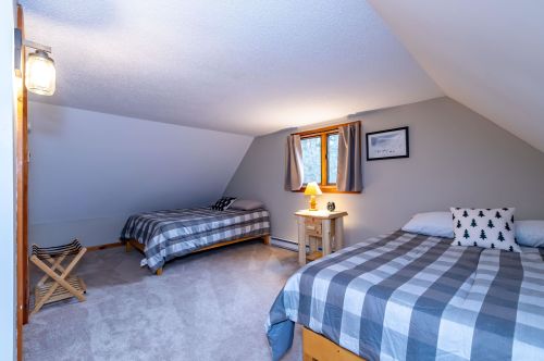 42 Sugar Run, Ellsworth NH  03285-6852 exterior