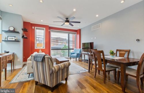 310 Fairmount Ave, Philadelphia PA  19123-2931 exterior