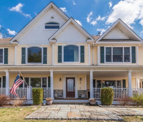 1383 Baldwin Rd, Yorktown Hgts, NY 10598-5820