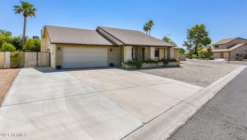 5007 Augusta Cir, Glendale, AZ 85308-3317