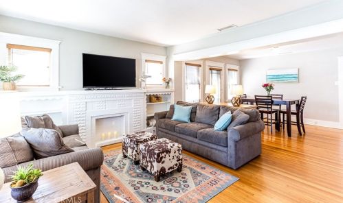 755 Junipero Ave, Long Beach CA  90804-4609 exterior