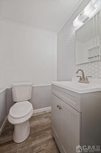 157 Cindy St, Old Bridge NJ  08857-3092 exterior