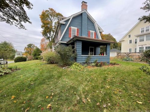 50 Walnut St, Bristol, CT 06010-4331