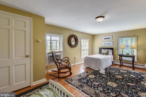 20209 St Louis Rd, Purcellville VA  20132-4905 exterior