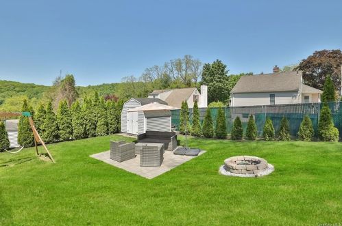 179 Astor Ave, Hawthorne NY  10532-1852 exterior