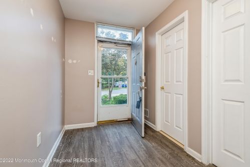 48 Alpine Rd, Holmdel Village NJ  07733-2724 exterior