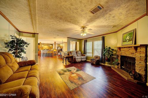 3140 Shadow Trl, Sunny Hills FL  32428-8414 exterior