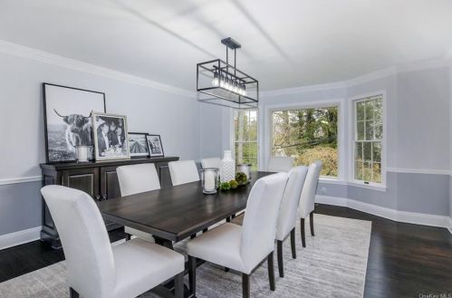 10 Reynal Xing, Scarsdale NY  10583-7414 exterior