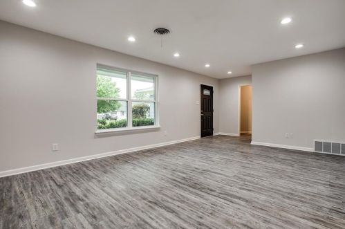 4133 Whitfield Ave, Fort Worth, TX 76109-5432