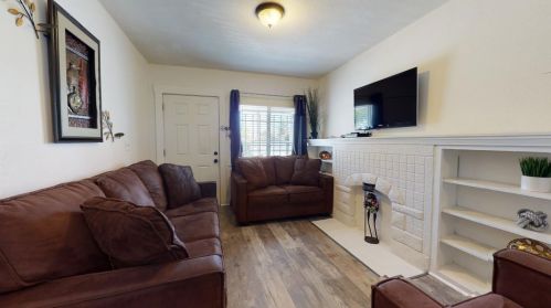 2037 98th Ave, Oakland, CA 94603-2729