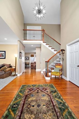 518 Laurel Oak Dr, Sewickley, PA 15143-9414