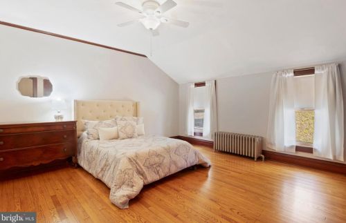 727 Baltimore Pike, Kennett Sq PA  19348-2405 exterior