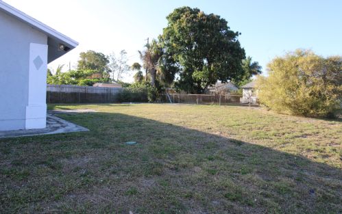 161 17th Ct, Boynton Beach, FL 33435-2214