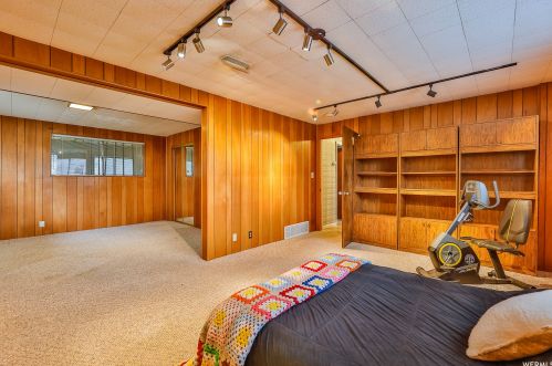 1096 Cambridge Rd, West Kaysville UT  84037-1305 exterior